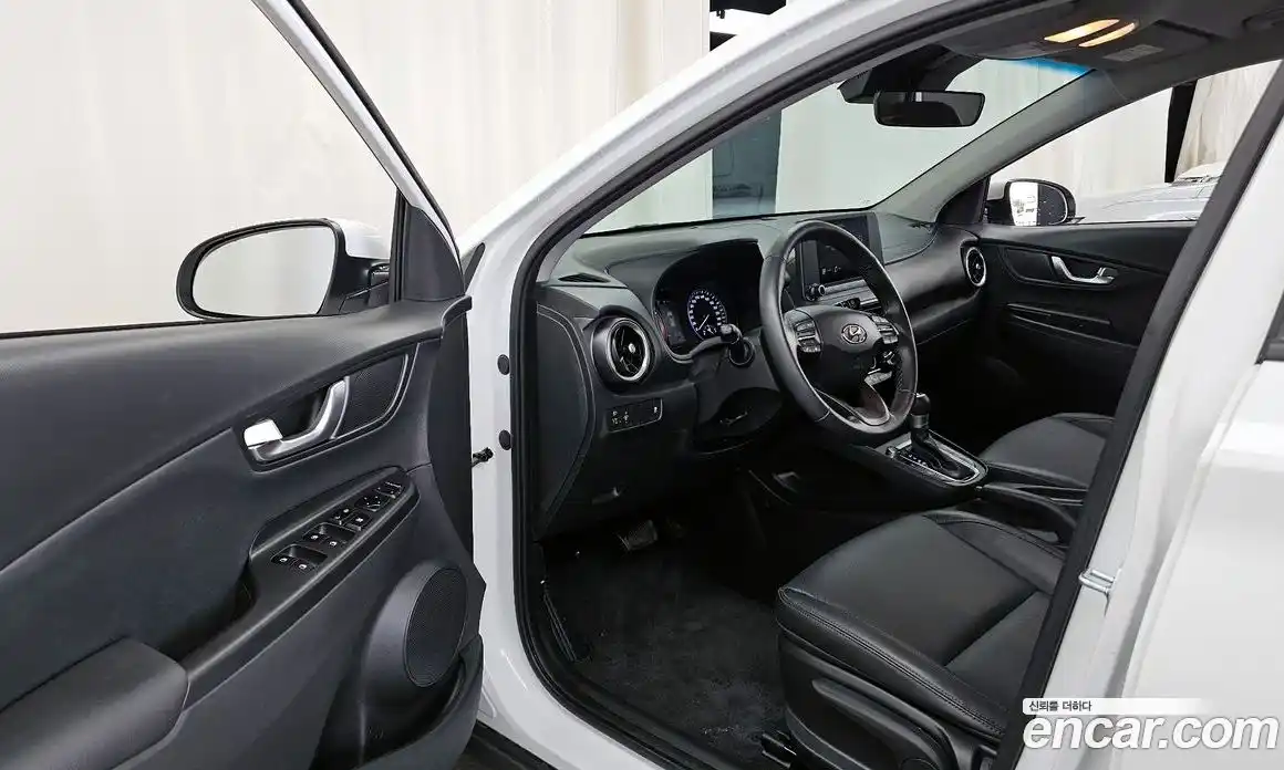 Hyundai Kona 2021 1.6 автомат (гидро), фото 10