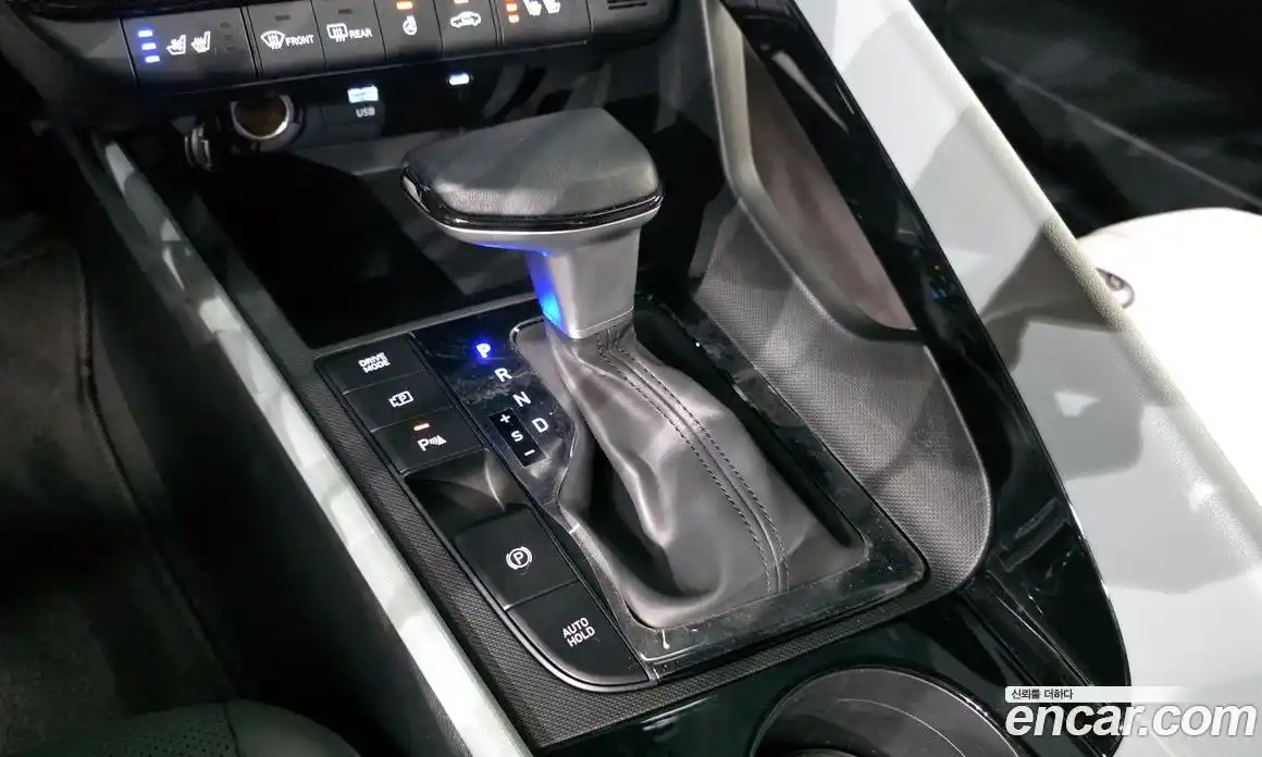 Hyundai Avante 2025 1.6 автомат (гидро), фото 12