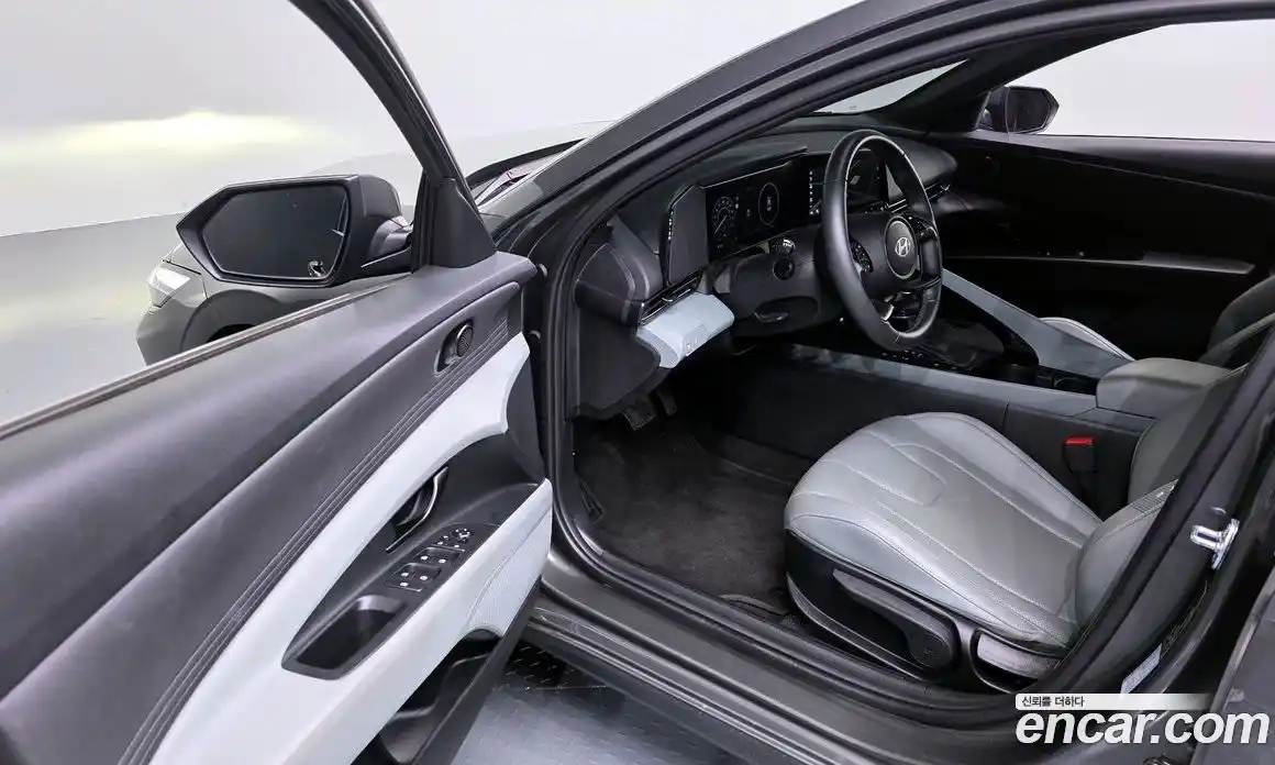 Hyundai Avante 2025 1.6 автомат (гидро), фото 13