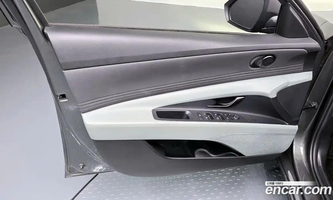 Hyundai Avante 2025 1.6 автомат (гидро), фото 14