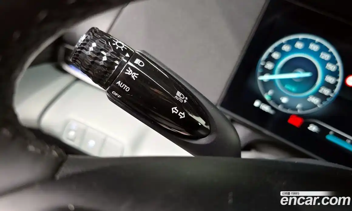 Hyundai Avante 2025 1.6 автомат (гидро), фото 27