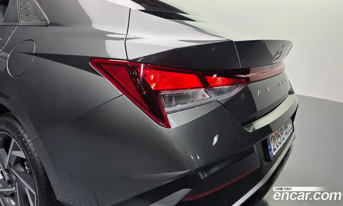 Hyundai Avante 2025 1.6 автомат (гидро), фото 9