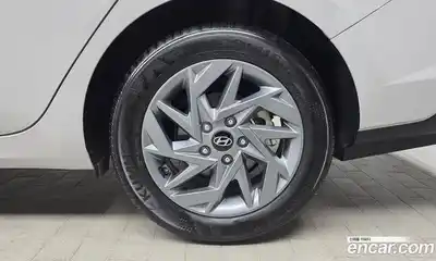 Hyundai Avante 2024 1.6 автомат (гидро), миниатюра 7