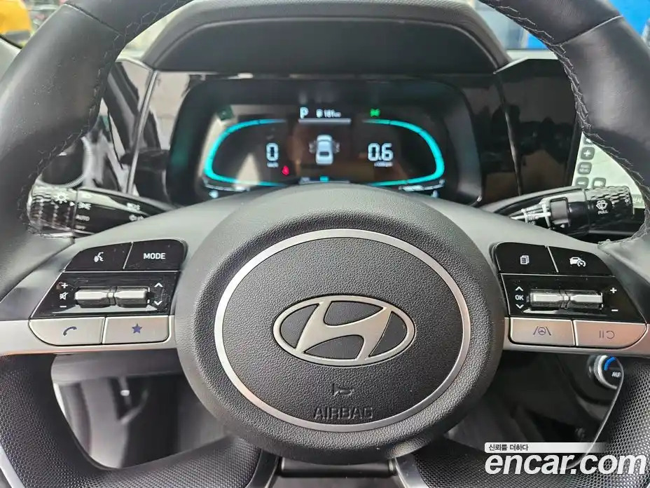 Hyundai Avante 2023 1.6 автомат (гидро), фото 16