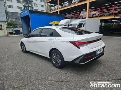 Hyundai Avante 2023 1.6 автомат (гидро), миниатюра 4