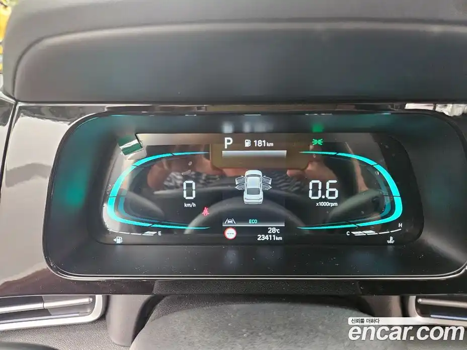 Hyundai Avante 2023 1.6 автомат (гидро), фото 6