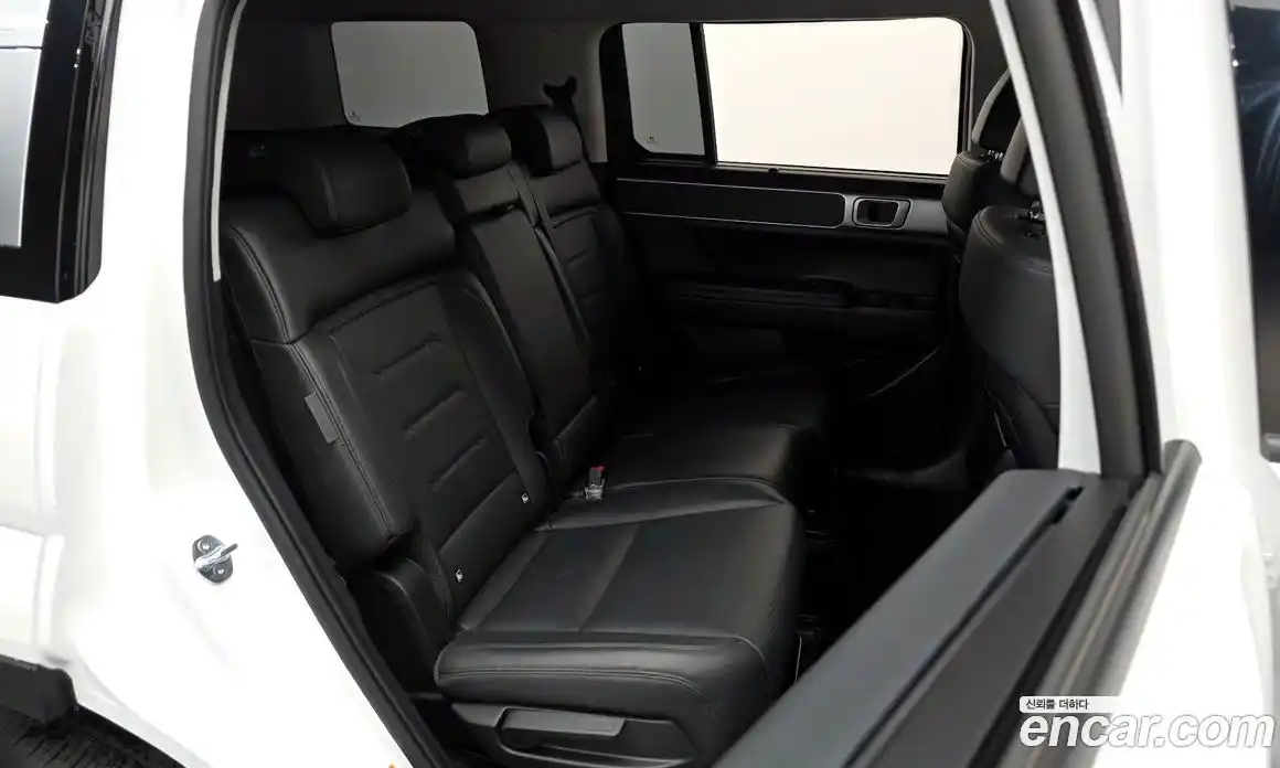 Hyundai Santa Fe 2023 1.6 автомат (гидро), фото 11