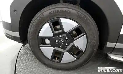 Hyundai Santa Fe 2023 1.6 автомат (гидро), миниатюра 5