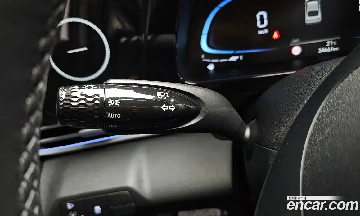 Hyundai Avante 2024 1.6 автомат (гидро), фото 15