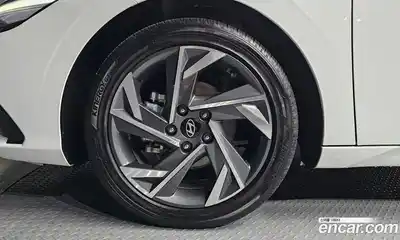 Hyundai Avante 2024 1.6 автомат (гидро), миниатюра 5