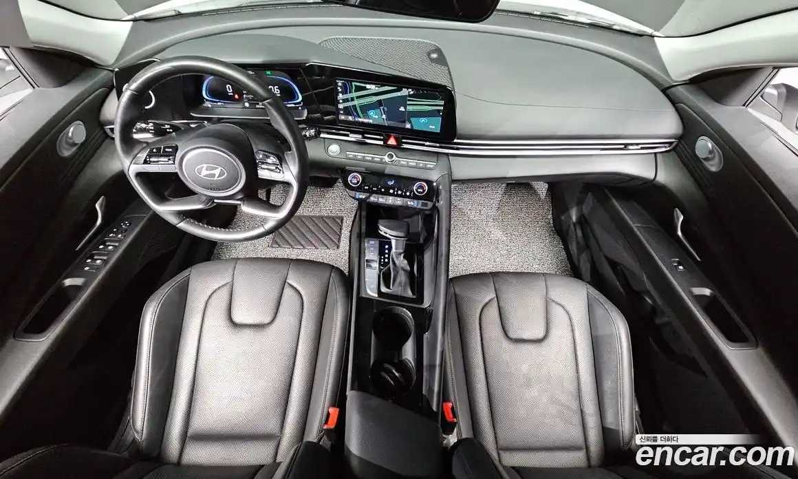 Hyundai Avante 2024 1.6 автомат (гидро), фото 7