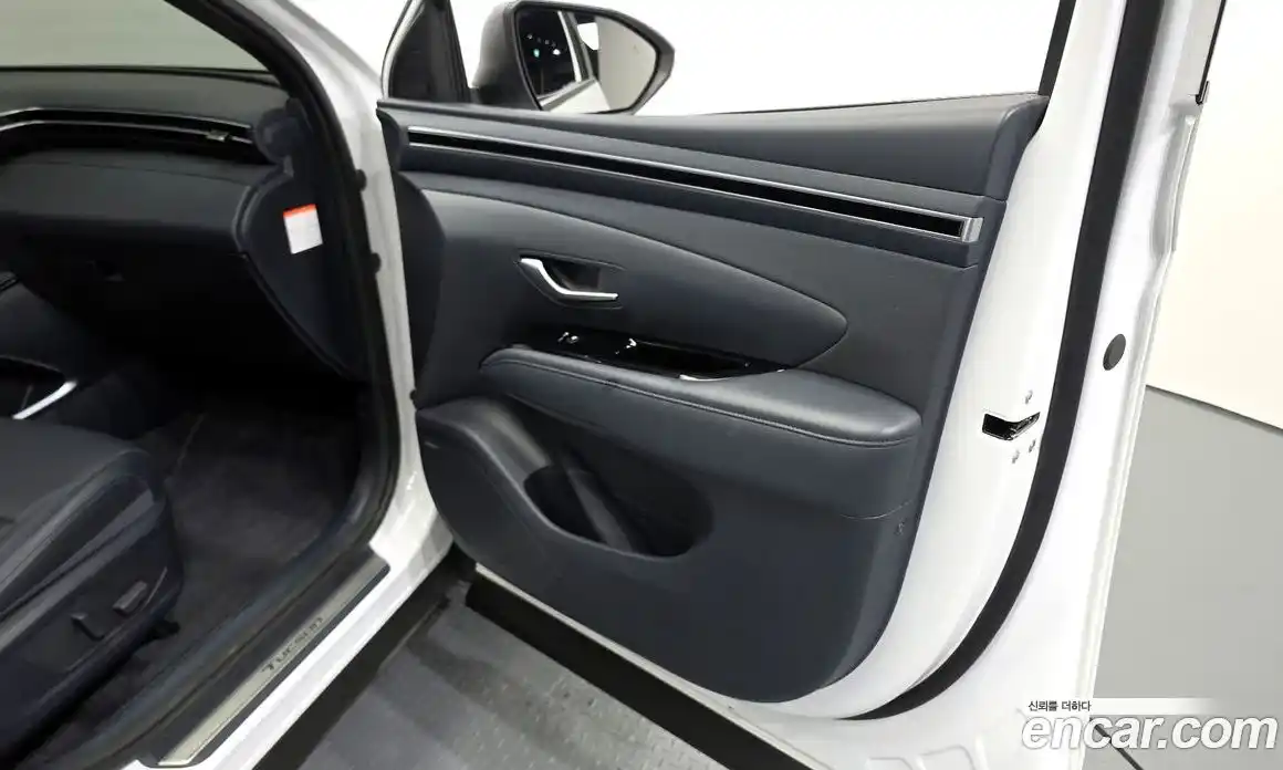 Hyundai Tucson 2023 1.6 автомат (гидро), фото 14