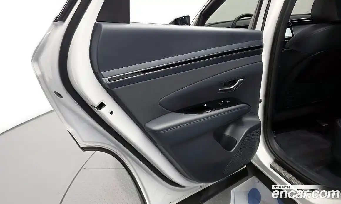 Hyundai Tucson 2023 1.6 автомат (гидро), фото 15