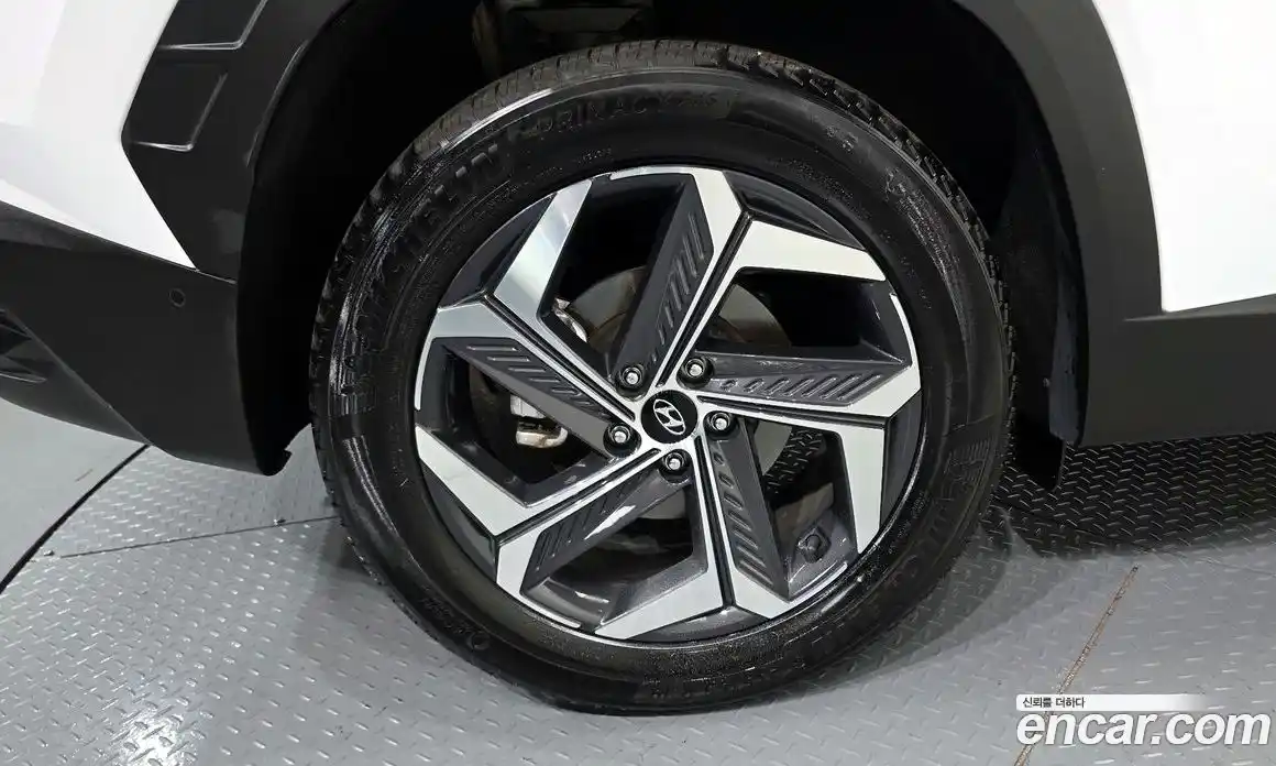 Hyundai Tucson 2023 1.6 автомат (гидро), фото 5