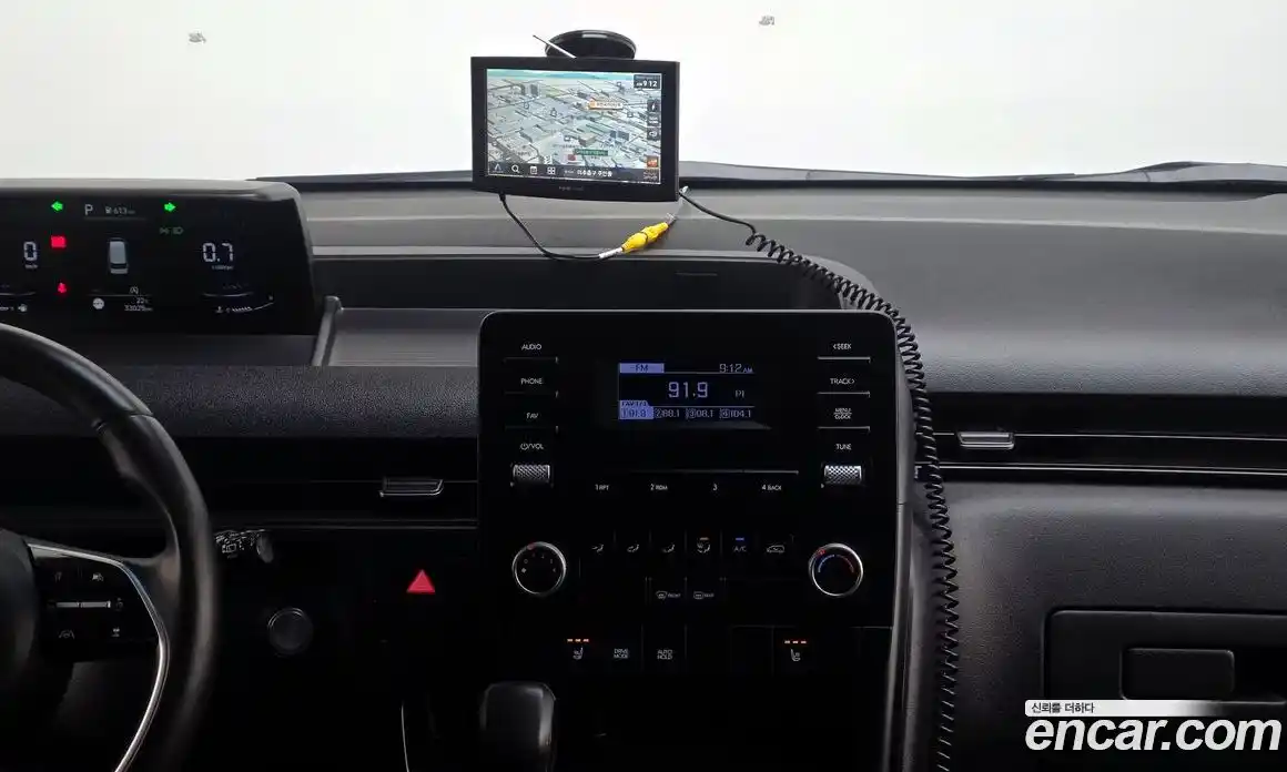 Hyundai Staria 2021 2.2 автомат (гидро), фото 19