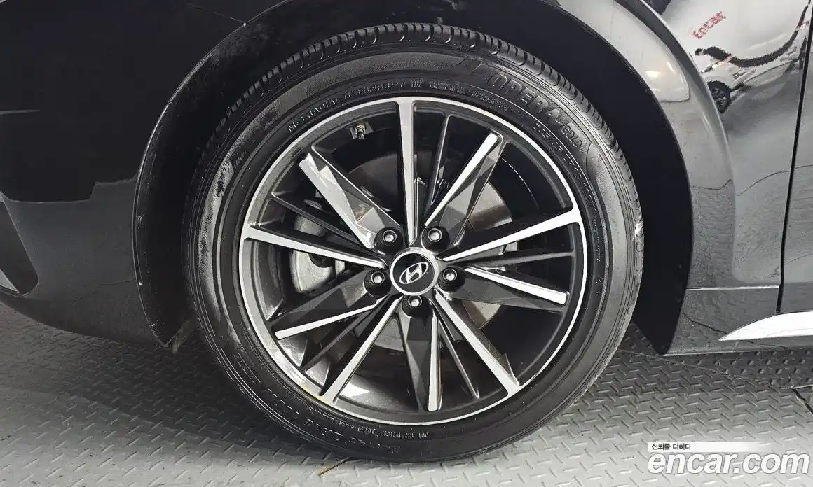 Hyundai Grandeur 2022 3.3 автомат (гидро), фото 5