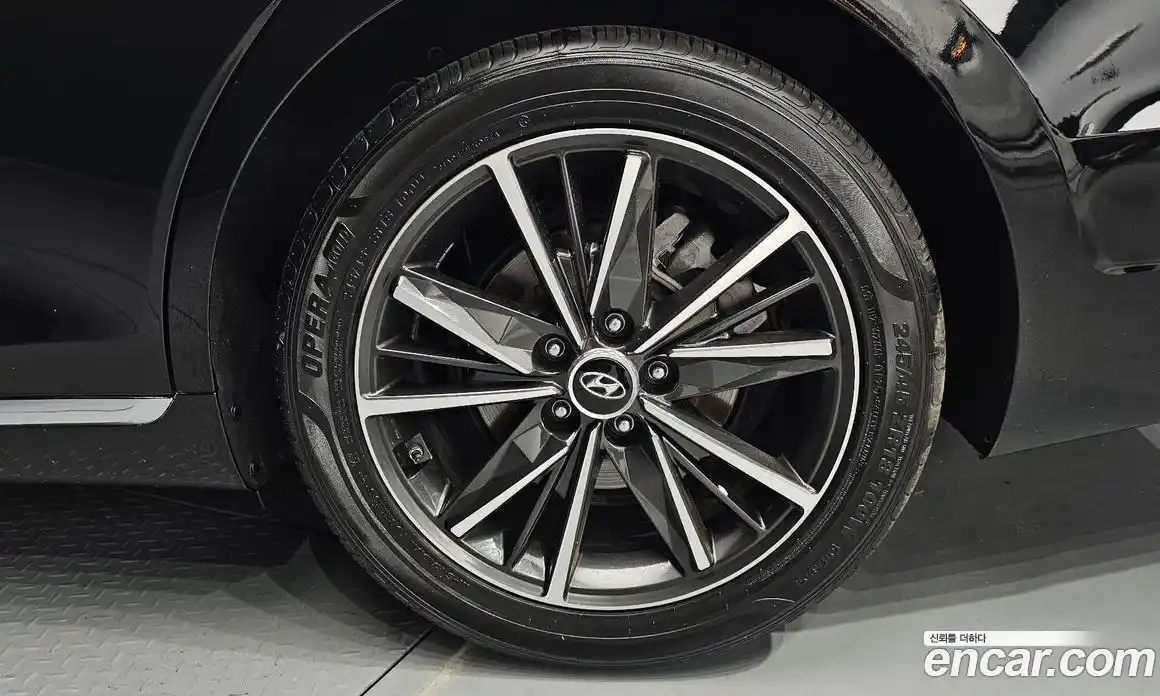 Hyundai Grandeur 2022 3.3 автомат (гидро), фото 7