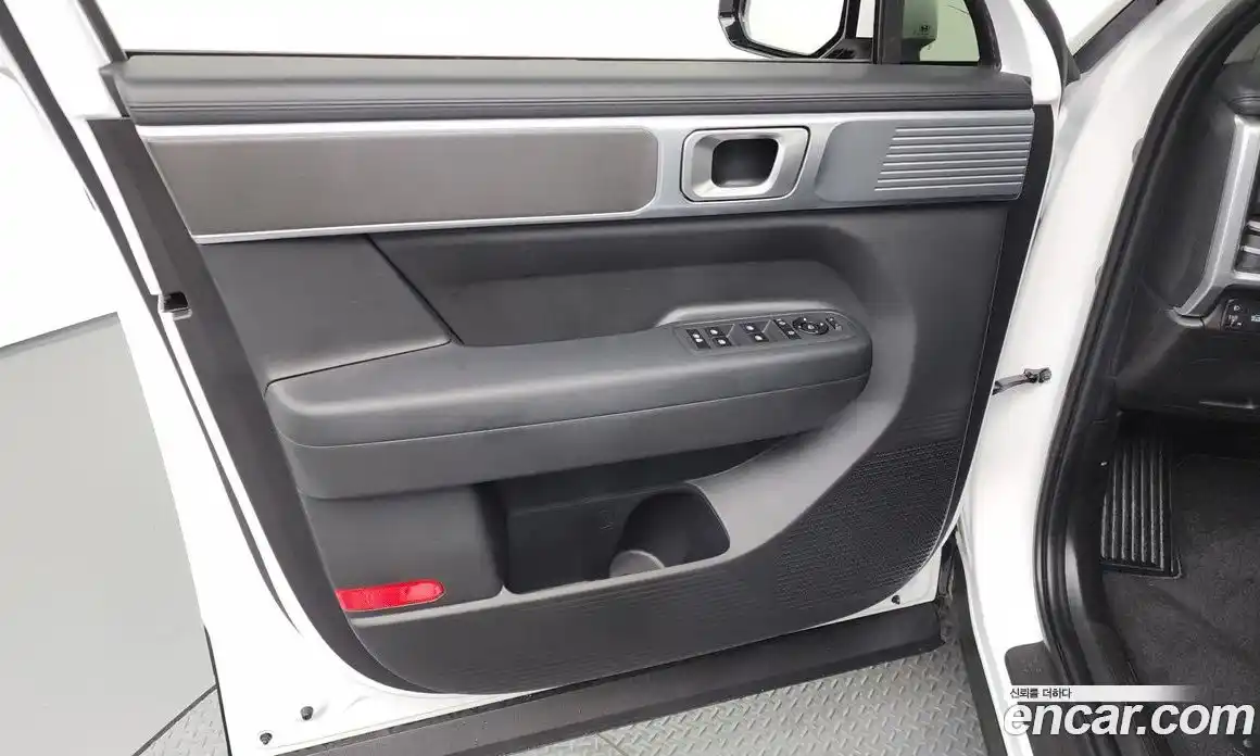 Hyundai Santa Fe 2023 1.6 автомат (гидро), фото 14