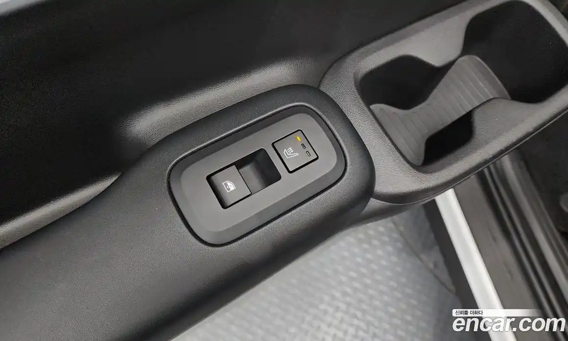 Hyundai Santa Fe 2023 1.6 автомат (гидро), фото 27
