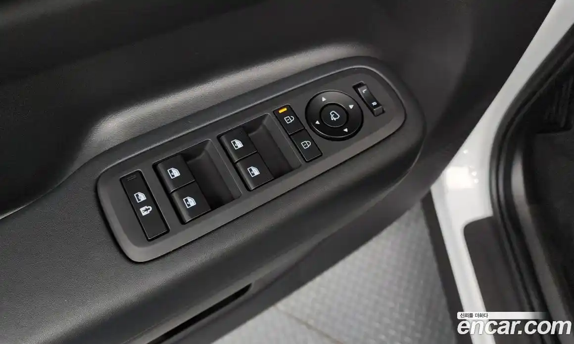 Hyundai Santa Fe 2023 1.6 автомат (гидро), фото 28