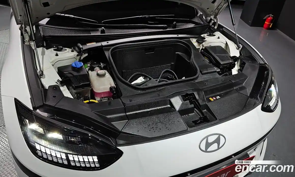 Hyundai Ioniq 6 2023 0.1 автомат (гидро), фото 5