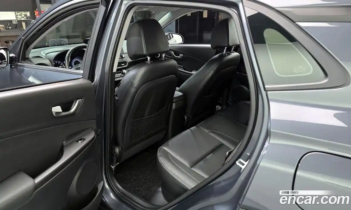 Hyundai Kona 2019 1.6 автомат (гидро), фото 16