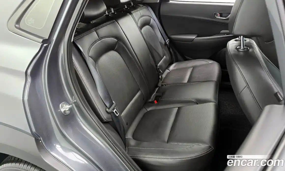 Hyundai Kona 2019 1.6 автомат (гидро), фото 17