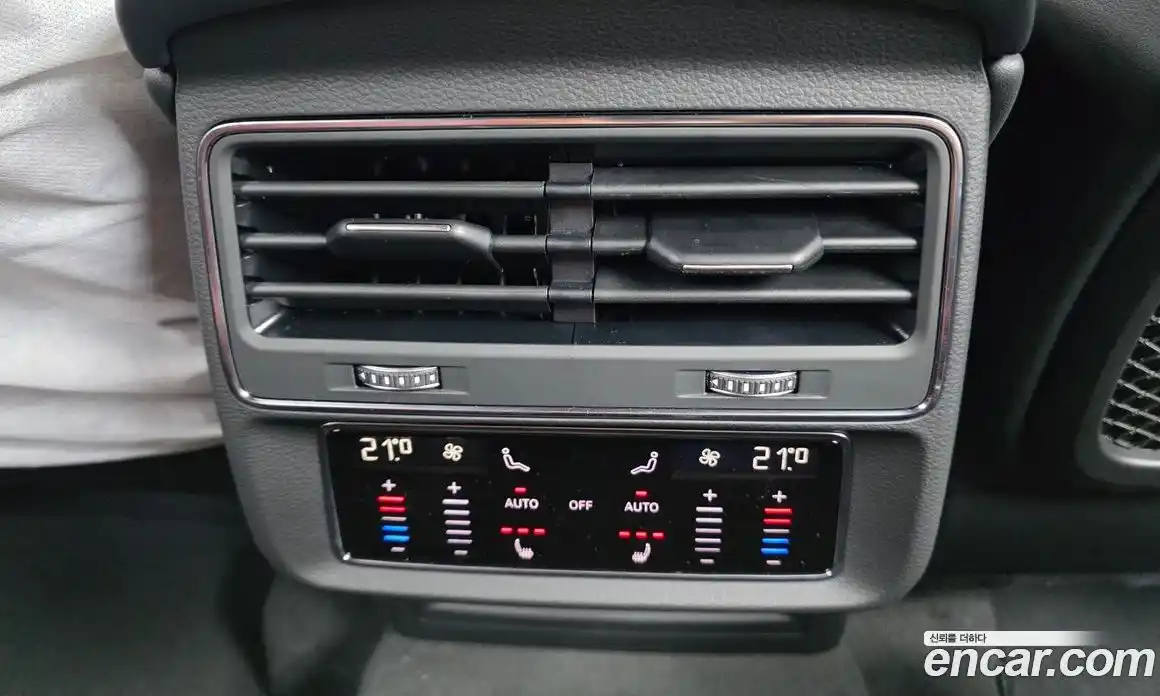 Audi SQ7 2026 4.0 автомат (гидро), фото 30