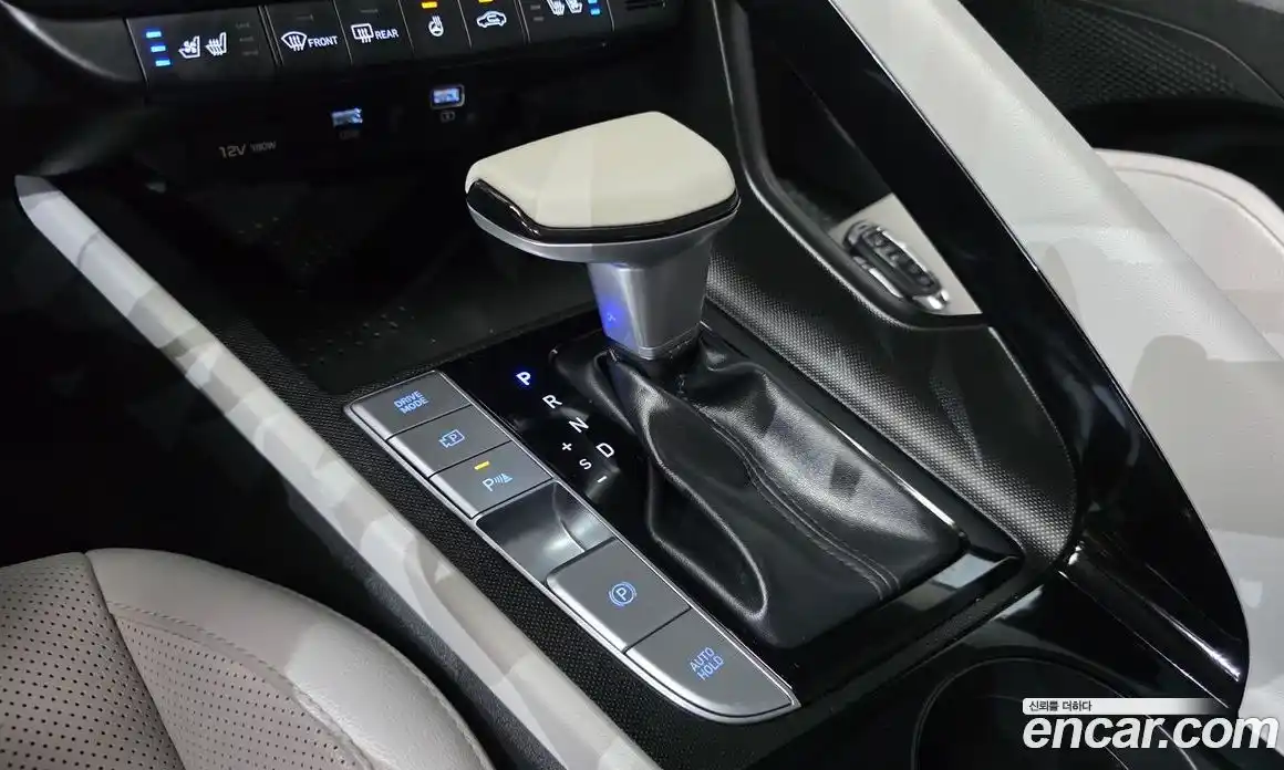 Hyundai Avante 2020 1.6 автомат (гидро), фото 12