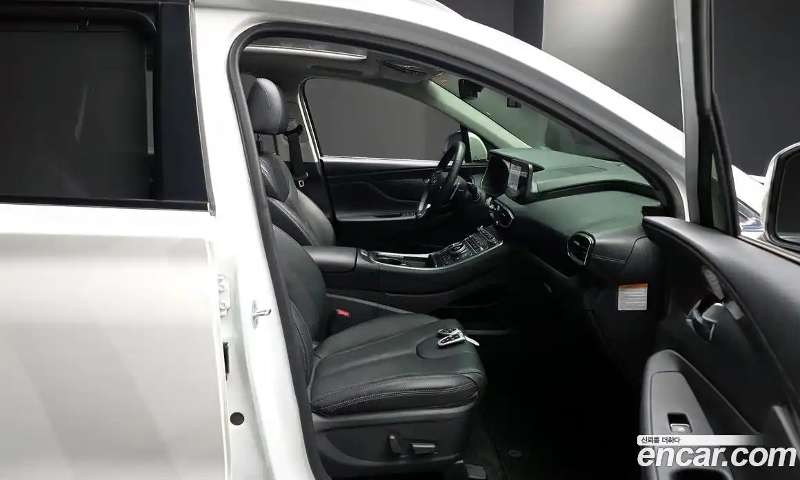 Hyundai Santa Fe 2021 1.6 автомат (гидро), фото 17