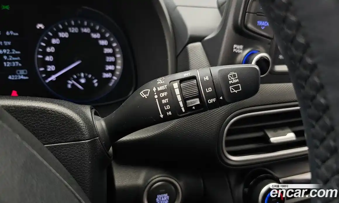 Hyundai Kona 2018 1.6 автомат (гидро), фото 23