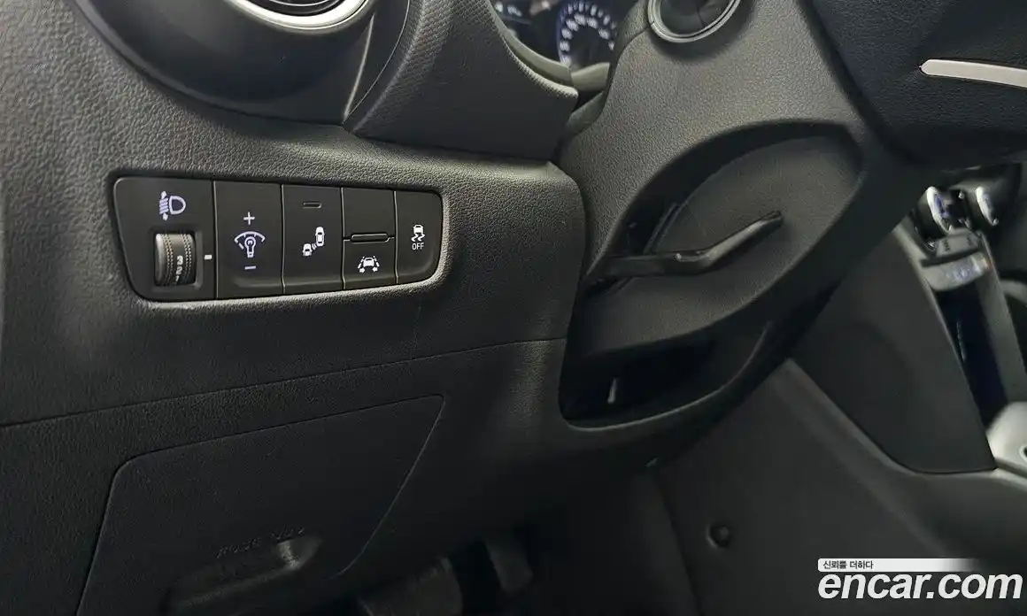 Hyundai Kona 2018 1.6 автомат (гидро), фото 25