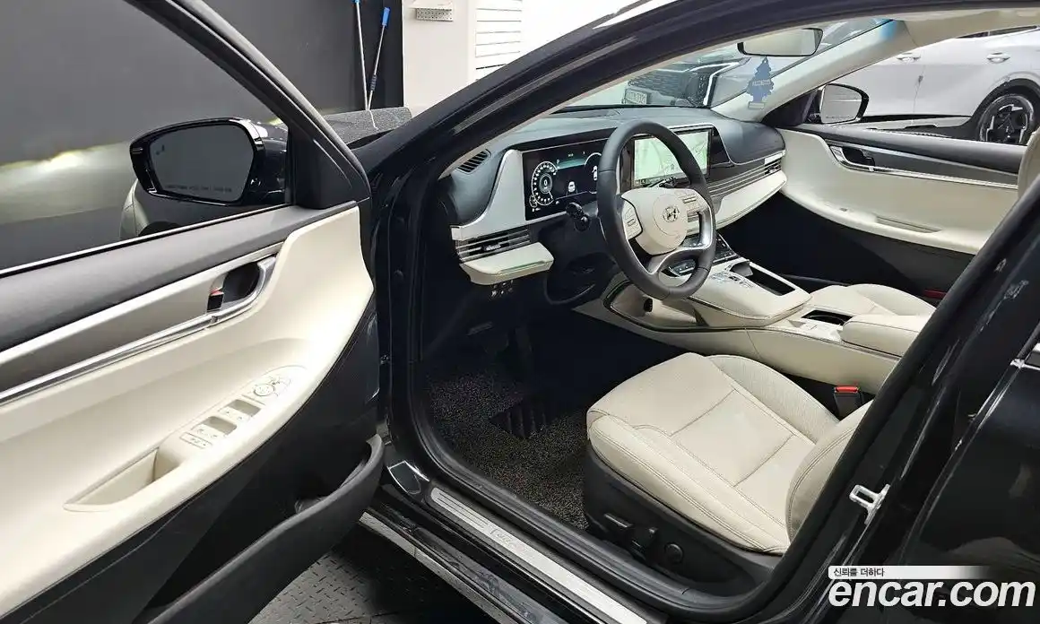 Hyundai Grandeur 2022 2.5 автомат (гидро), фото 12