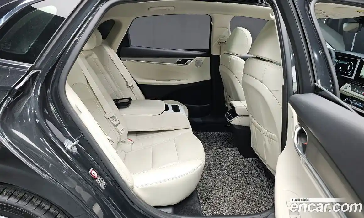 Hyundai Grandeur 2022 2.5 автомат (гидро), фото 26