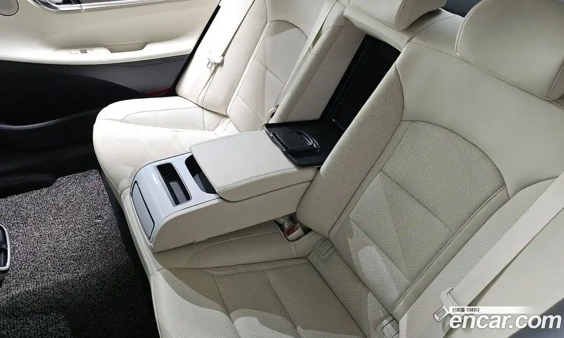 Hyundai Grandeur 2022 2.5 автомат (гидро), фото 28