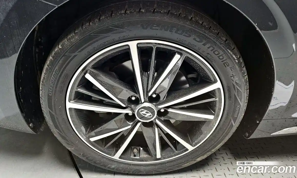 Hyundai Grandeur 2022 2.5 автомат (гидро), фото 4