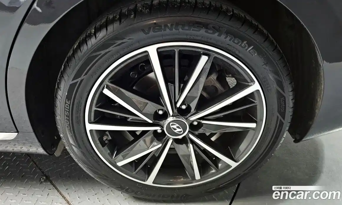 Hyundai Grandeur 2022 2.5 автомат (гидро), фото 6