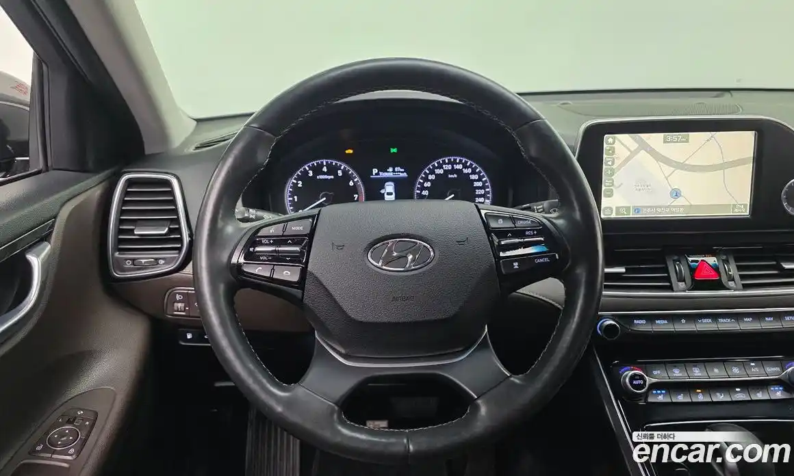 Hyundai Grandeur 2017 2.4 автомат (гидро), фото 14