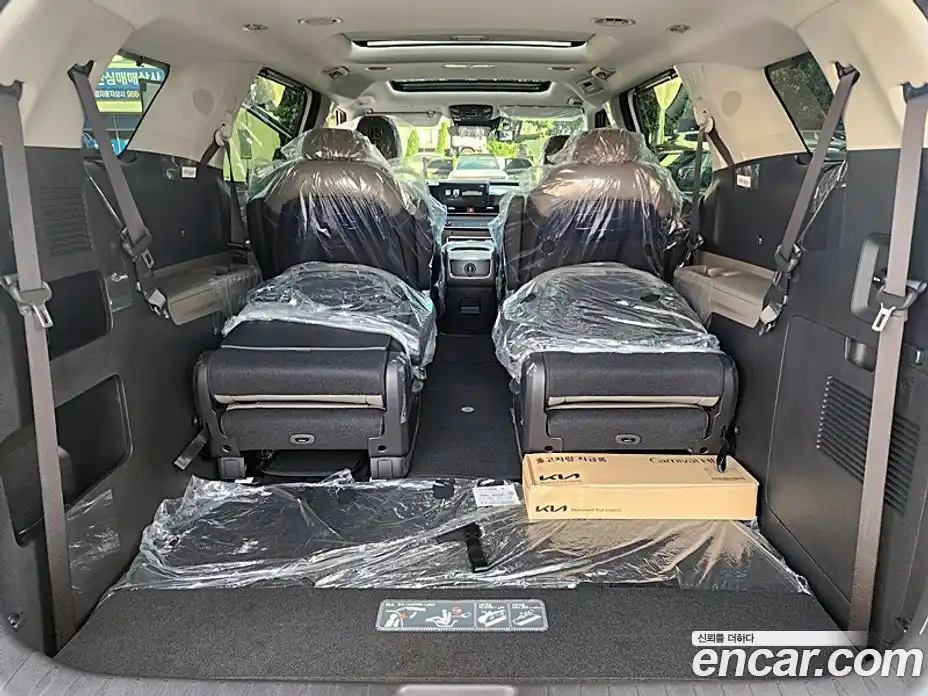 Kia Carnival 2025 1.6 автомат (гидро), фото 12
