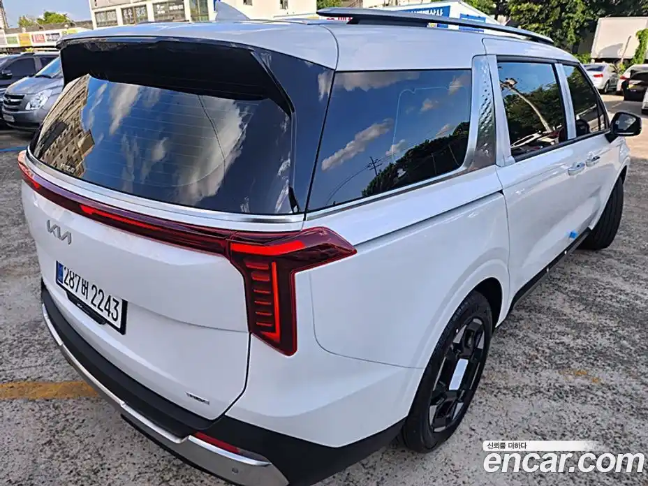 Kia Carnival 2025 1.6 автомат (гидро), фото 18
