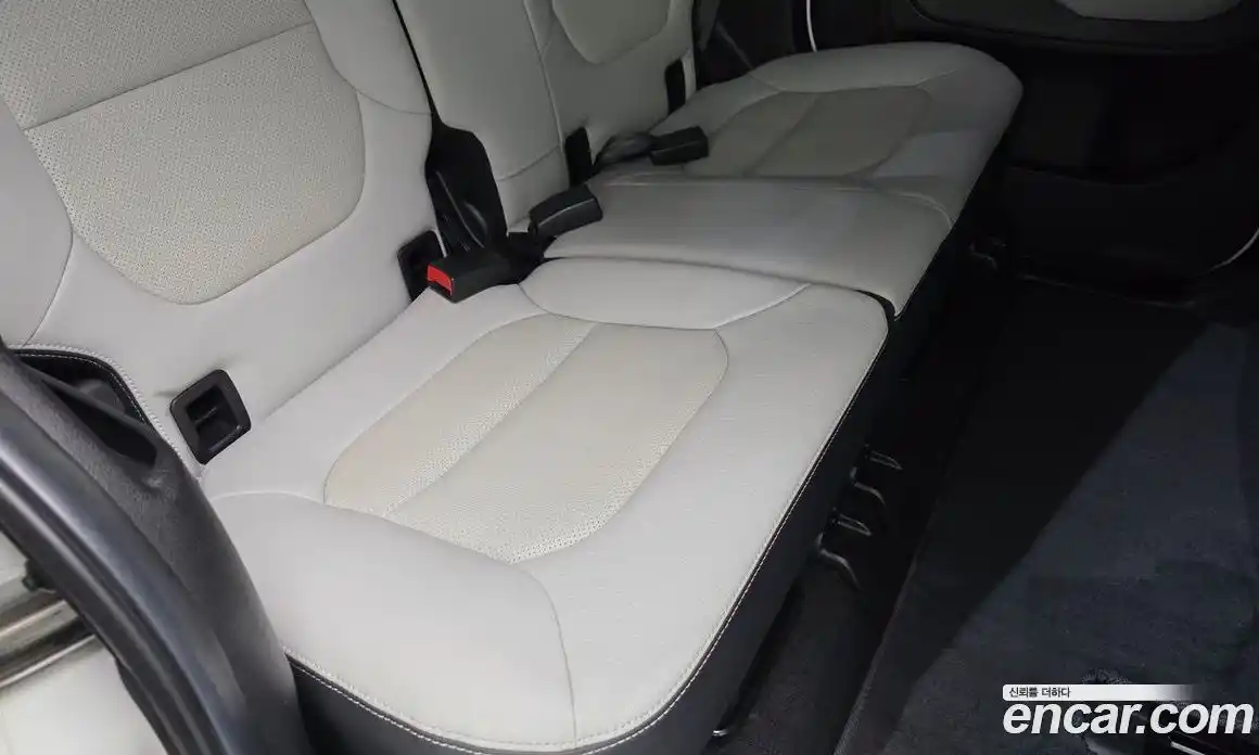 Kia Ray 2023 1.0 автомат (гидро), фото 16