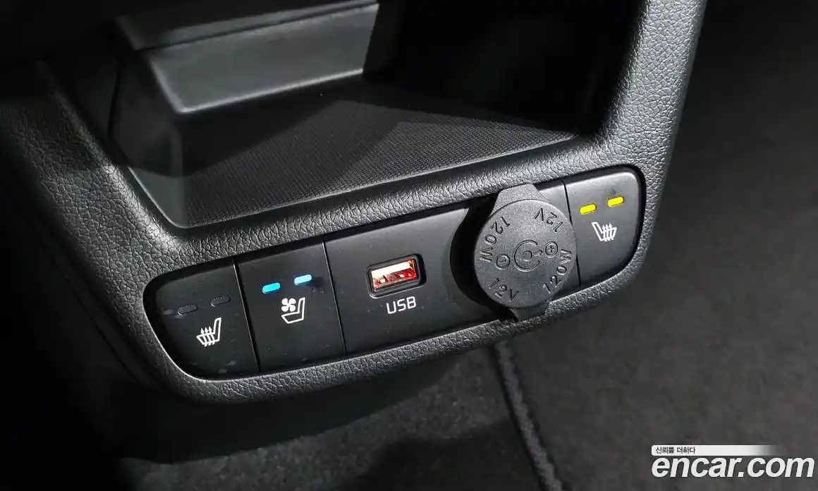 Kia Ray 2023 1.0 автомат (гидро), фото 28