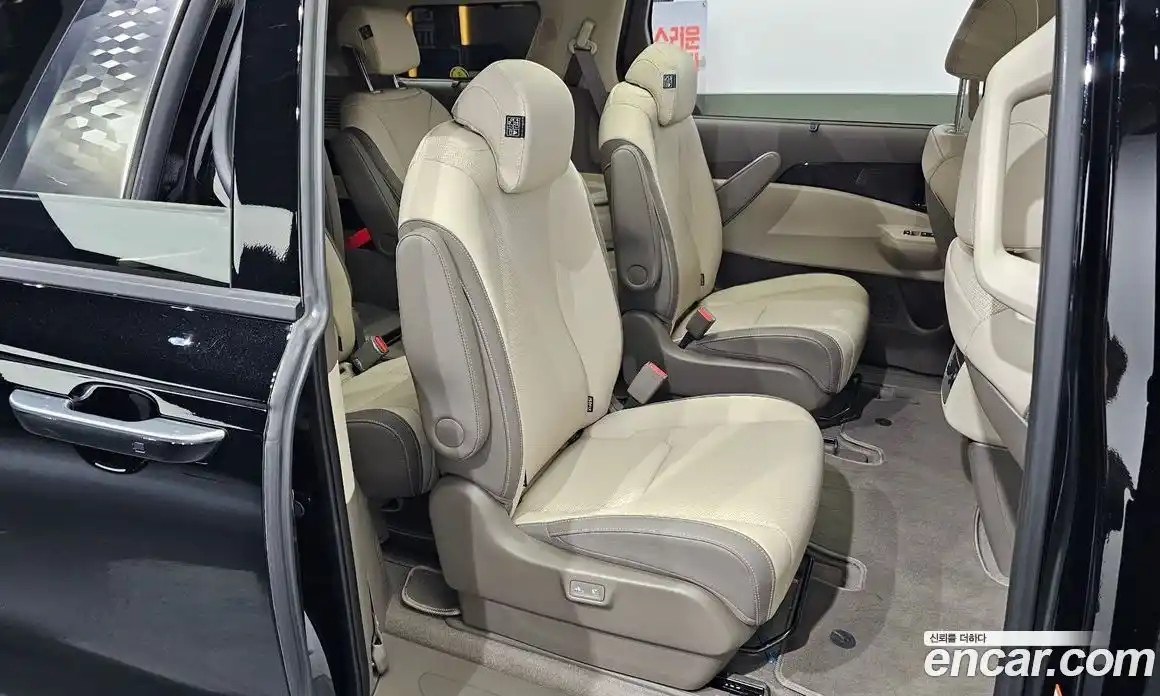Kia Carnival 2025 1.6 автомат (гидро), фото 19