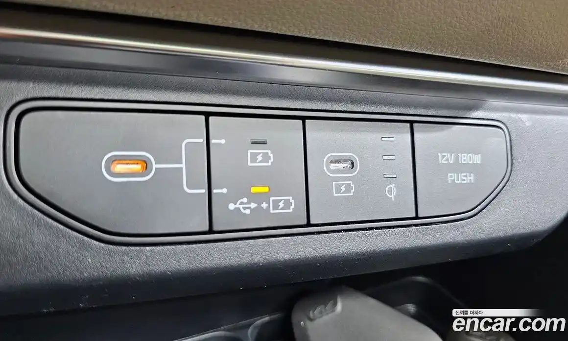 Kia Carnival 2025 1.6 автомат (гидро), фото 20