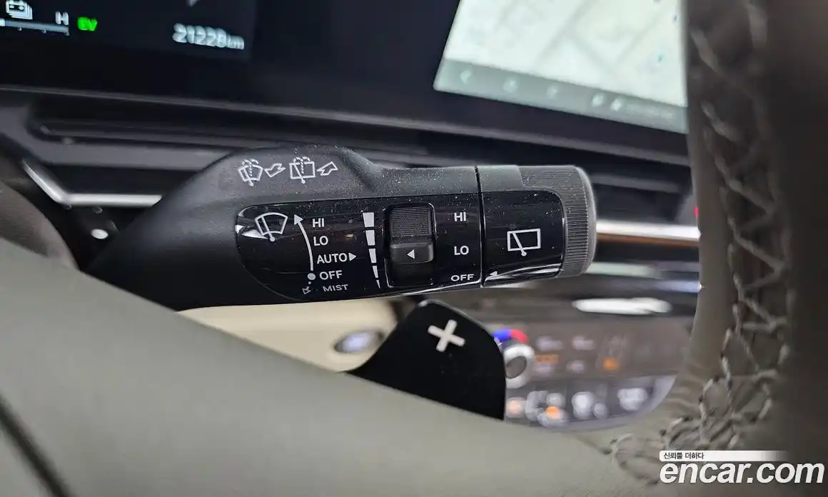 Kia Carnival 2025 1.6 автомат (гидро), фото 38