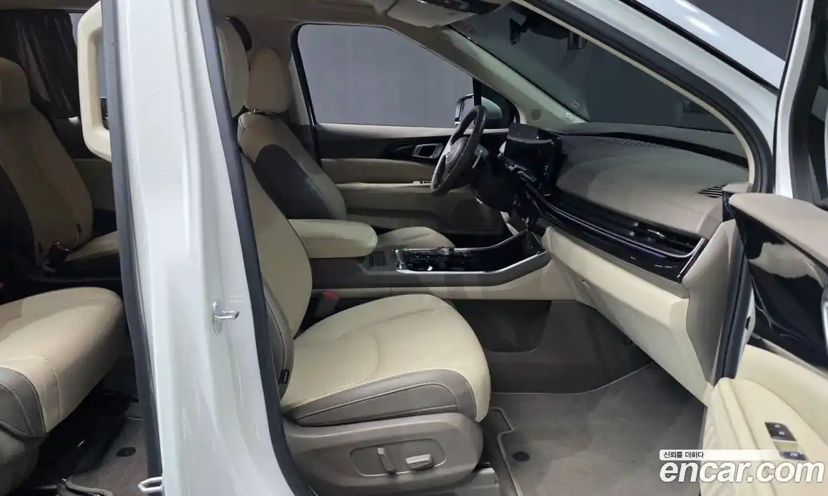 Kia Carnival 2024 2.2 автомат (гидро), фото 11