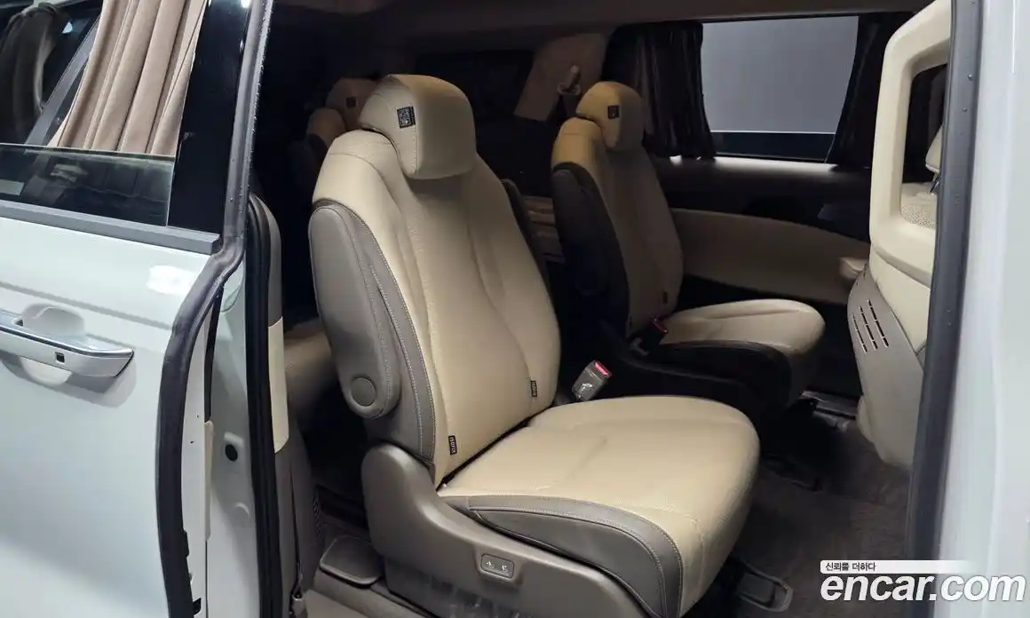 Kia Carnival 2024 2.2 автомат (гидро), фото 12
