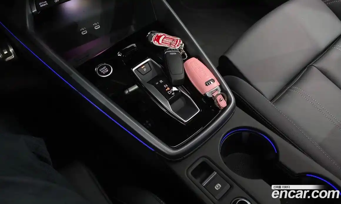 Audi A3 2025 2.0 автомат (гидро), фото 16