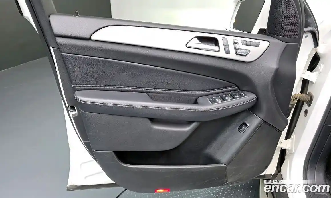 Mercedes-Benz GLE-Class 2018 3.0 гидро, фото 14 Mercedes-Benz GLE-Class 2018 3.0 гидро, фото 14