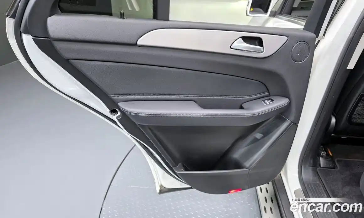 Mercedes-Benz GLE-Class 2018 3.0 гидро, фото 15 Mercedes-Benz GLE-Class 2018 3.0 гидро, фото 15